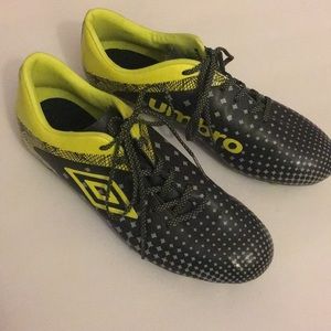 Umbro Men’s size 9.5 Soccer Cleats